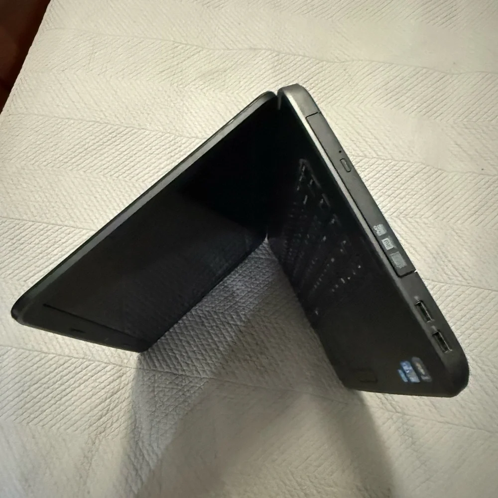 Dell Inspiron 15 N5050 laptop for parts or repair